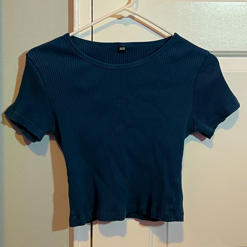 Uniqlo Teal Short-Sleeve Crop Top